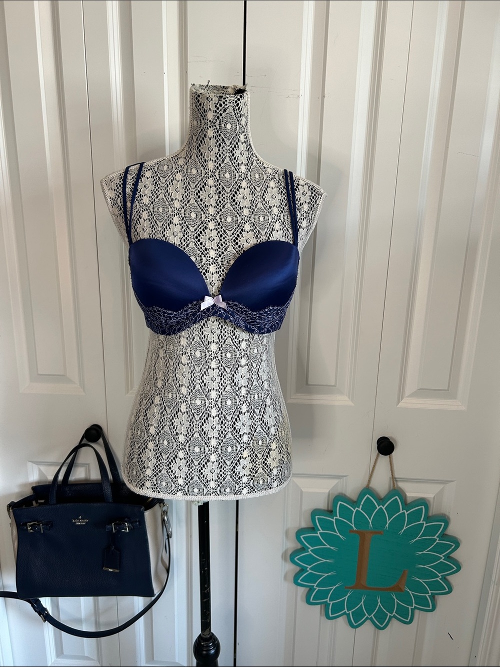 💙 Victoria’s Secret Very Sexy Push-Up Bra 💙 34D